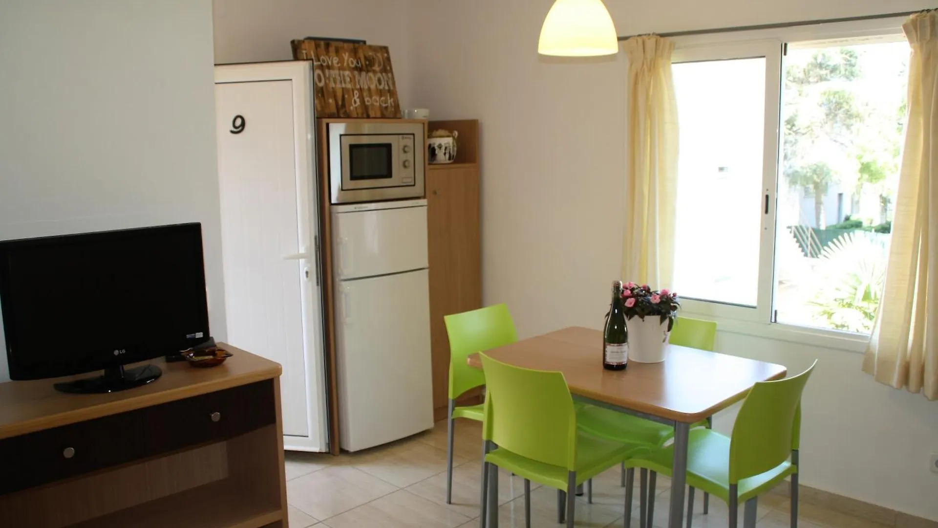 Apartment Apartaments Ocean Canada Platja d'Aro Spain