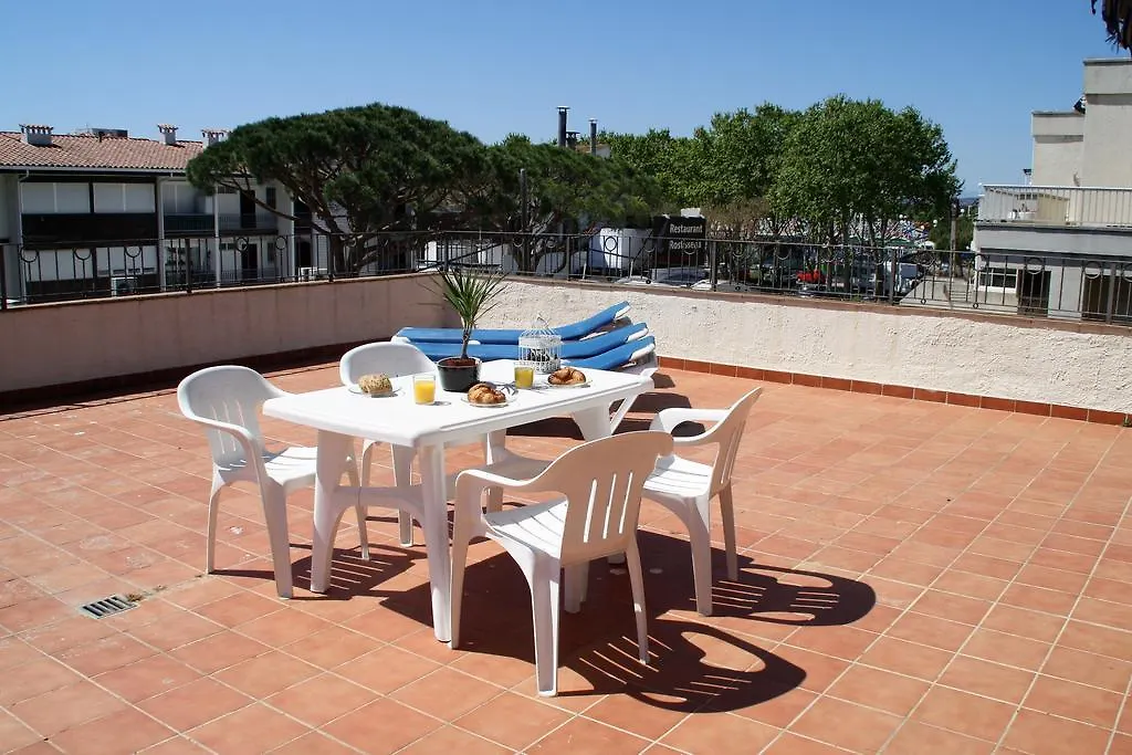 Apartaments Ocean Canada Platja d'Aro  0*,
