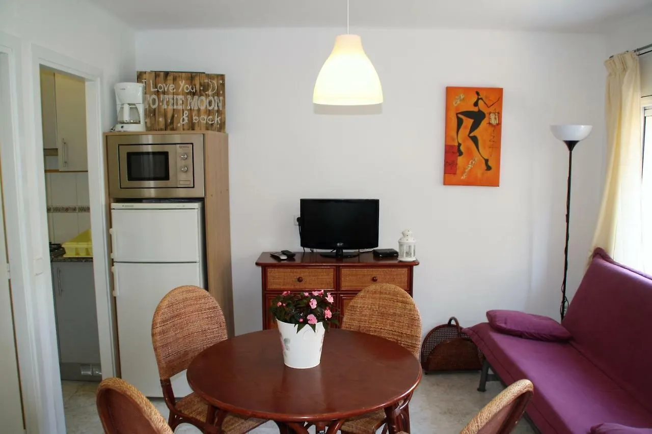 Apartaments Ocean Canada Platja d'Aro  0*,